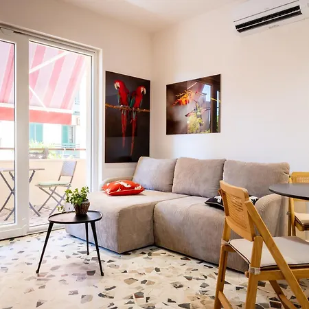 And Luxury Apartment *