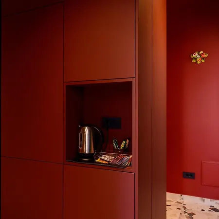 And Luxury سبليت